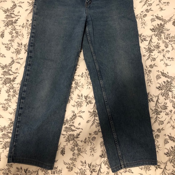 Mom jeans! - Picture 2 of 3